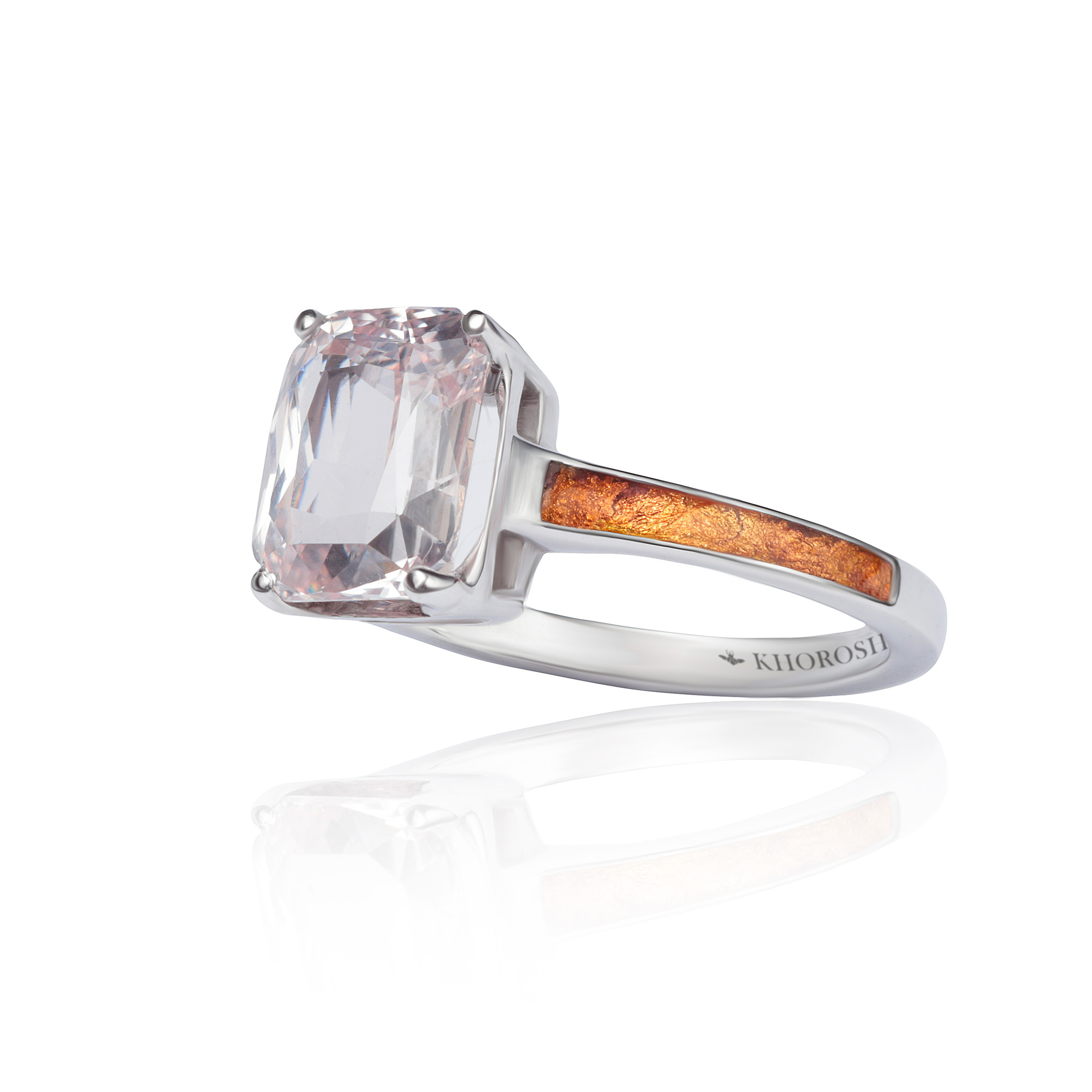 Anillo solitario oro blanco con zafiro melocotón 3.08 ct