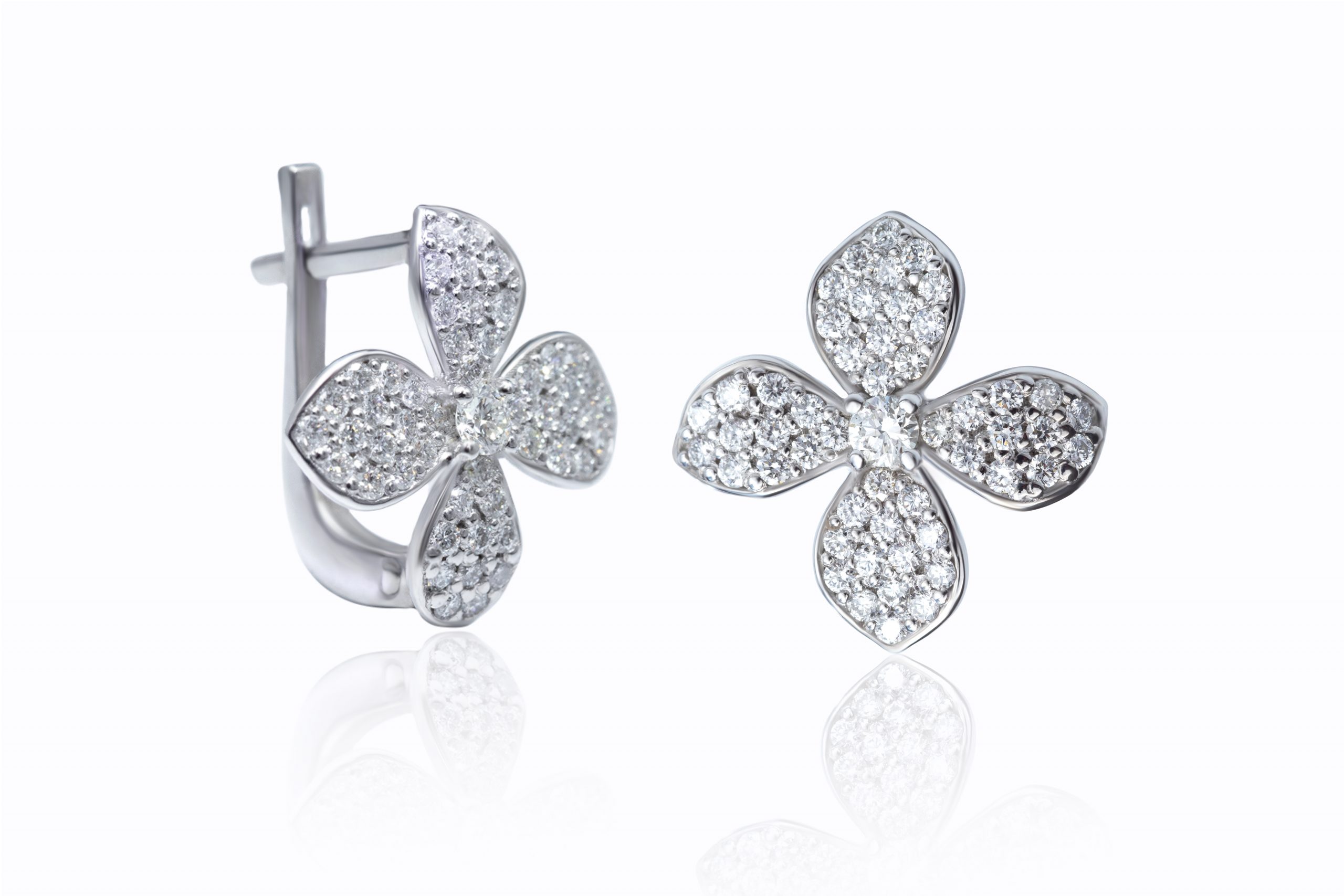 pendientes de oro blanco con diamantes